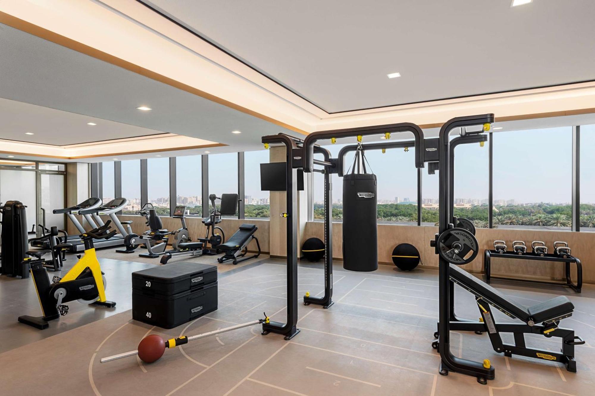 Waldorf Astoria Kuwait Hotel Kuvait Kültér fotó A gym in a hotel
