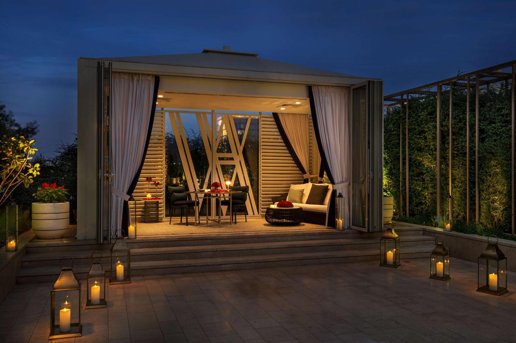 Waldorf Astoria Kuwait Hotel Kuvait Kültér fotó The Cabana at the Westin Palace, Madrid